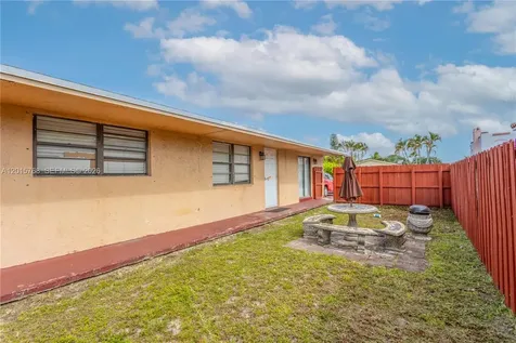 1916 - 1918 Grant Street Hollywood FL 33020