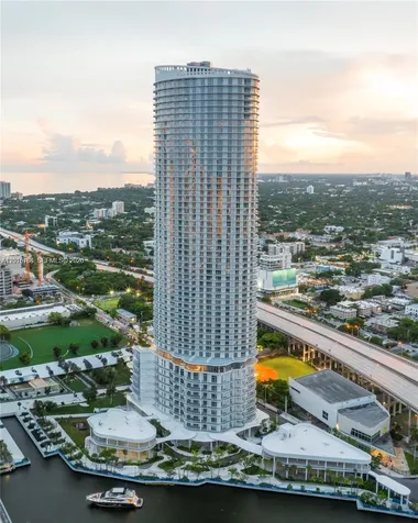 275 SW 6th Street Miami FL 33130