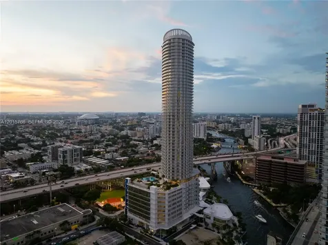 275 SW 6th Street Miami FL 33130
