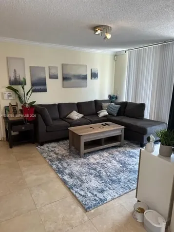11155 SW 5th Place Pembroke Pines FL 33025