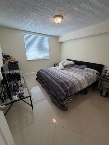 11155 SW 5th Place Pembroke Pines FL 33025