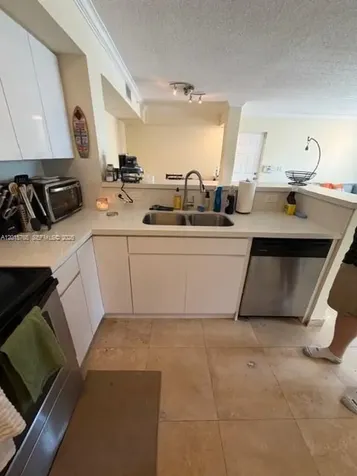11155 SW 5th Place Pembroke Pines FL 33025