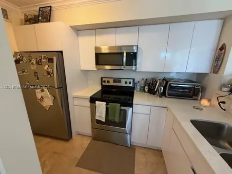11155 SW 5th Place Pembroke Pines FL 33025