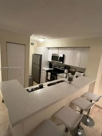 11155 SW 5th Place Pembroke Pines FL 33025
