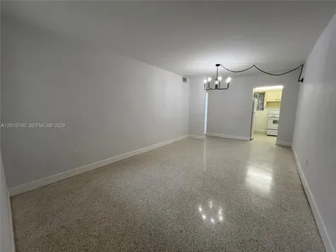 675 SW 7th Avenue Miami FL 33130