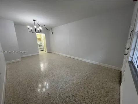 675 SW 7th Avenue Miami FL 33130