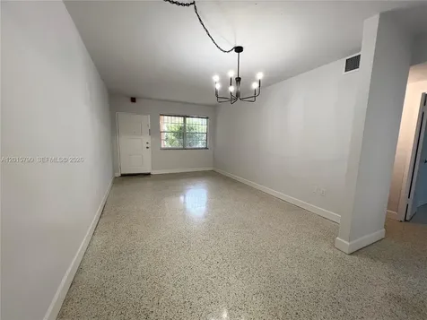 675 SW 7th Avenue Miami FL 33130