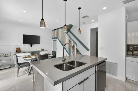 11248 NW 56th Street Doral FL 33178