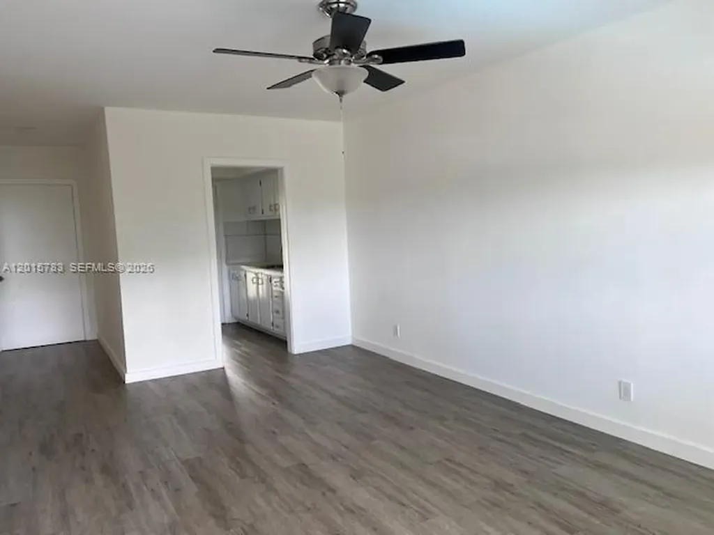 1350 E Sample Road Pompano Beach FL 33064