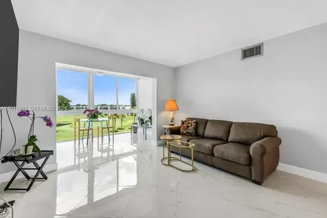 1020 Country Club Drive Margate FL 33063