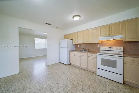 7358 - 7360 SW 23rd Street Miami FL 33155
