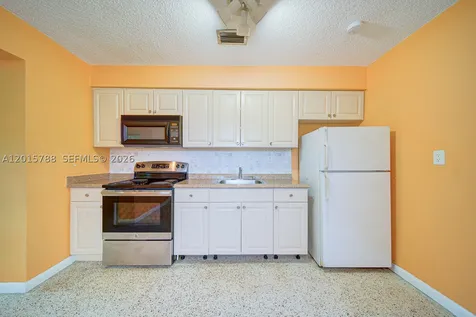 7358 - 7360 SW 23rd Street Miami FL 33155