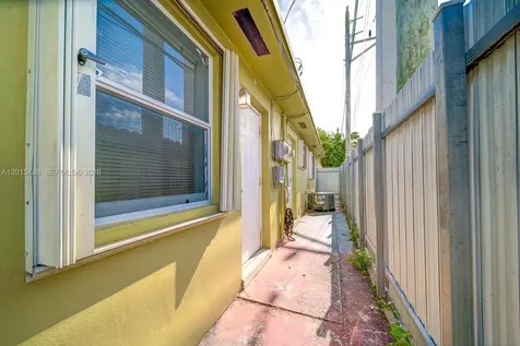7358 - 7360 SW 23rd Street Miami FL 33155