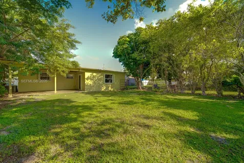7358 - 7360 SW 23rd Street Miami FL 33155