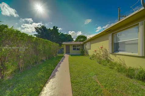 7358 - 7360 SW 23rd Street Miami FL 33155