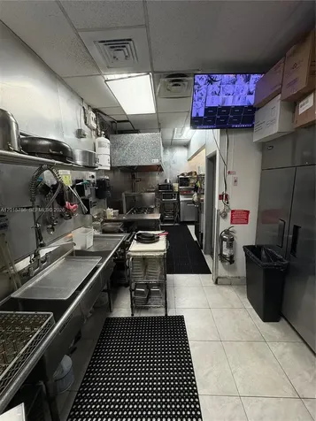 Miami FL 33166
