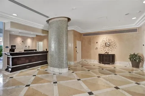 6917 Collins Avenue Miami Beach FL 33141
