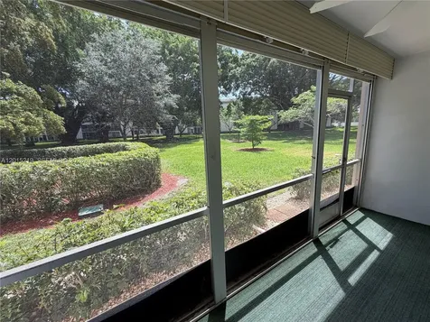 2404 Antigua Circle Coconut Creek FL 33066