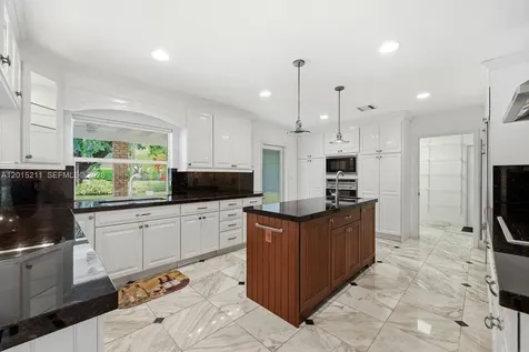 13060 SW 70th Avenue Pinecrest FL 33156
