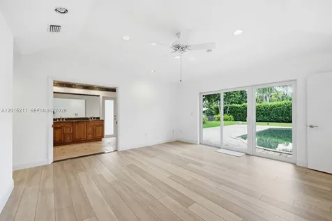 13060 SW 70th Avenue Pinecrest FL 33156