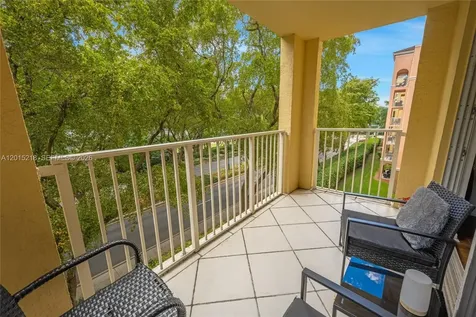 19555 E Country Club Drive Aventura FL 33180