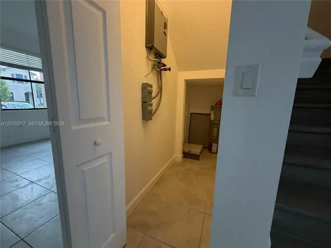 10606 W 33rd Way Hialeah FL 33018