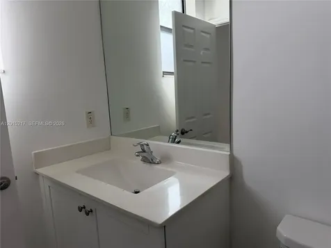 10606 W 33rd Way Hialeah FL 33018
