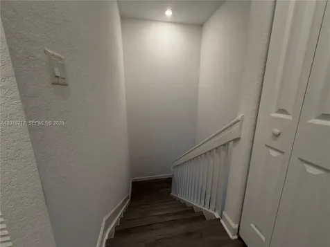 10606 W 33rd Way Hialeah FL 33018