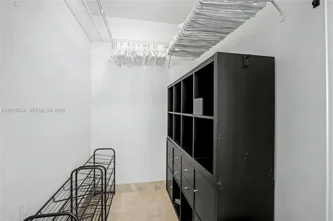 31 SE 5th Street Miami FL 33131