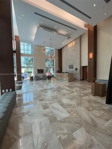 31 SE 5th Street Miami FL 33131