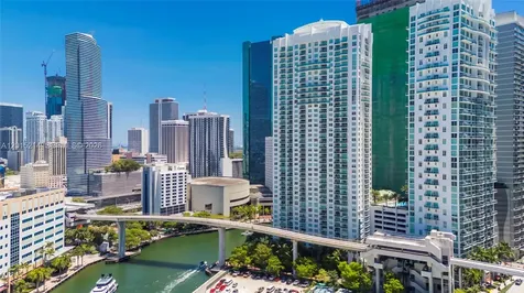 31 SE 5th Street Miami FL 33131