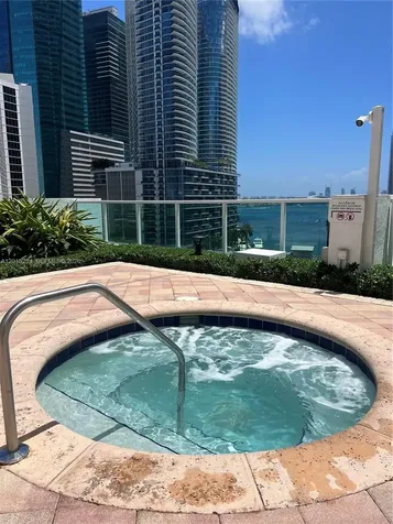 31 SE 5th Street Miami FL 33131