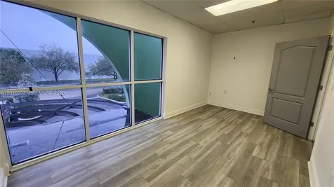 7766 NW 46th Street Doral FL 33166