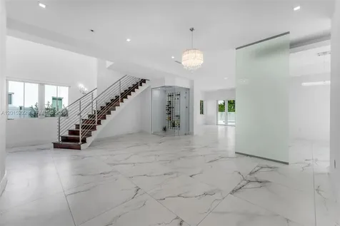 8221 NW 34th Drive Doral FL 33122