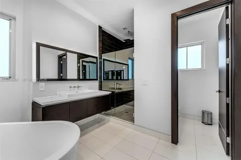 8221 NW 34th Drive Doral FL 33122