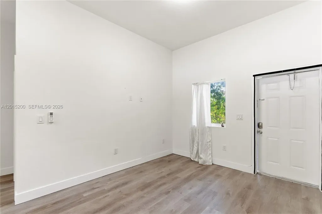 830 SE 14th Street Fort Lauderdale FL 33316