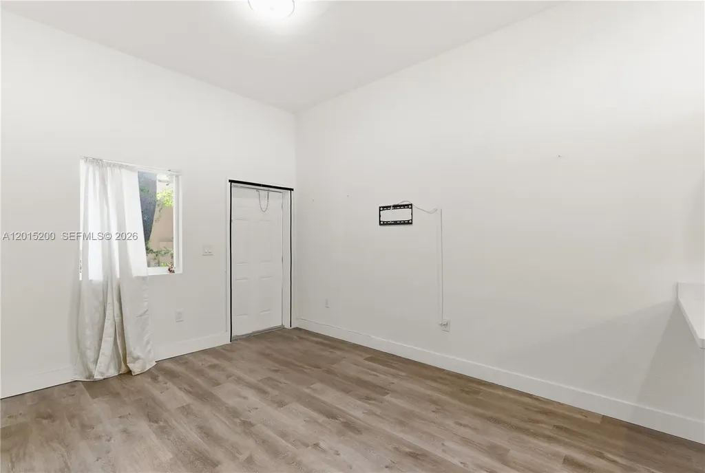 830 SE 14th Street Fort Lauderdale FL 33316
