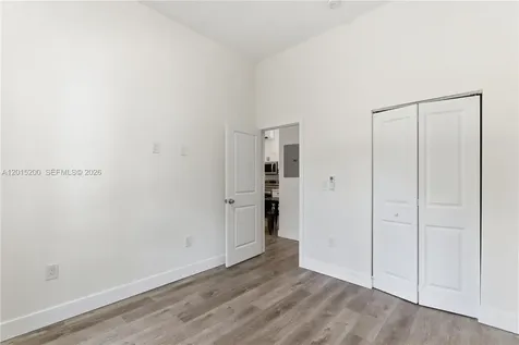 830 SE 14th Street Fort Lauderdale FL 33316