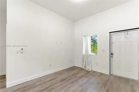 830 SE 14th Street Fort Lauderdale FL 33316