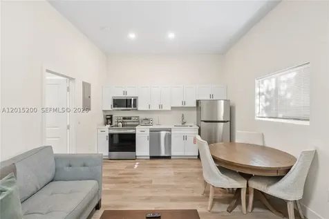 830 SE 14th Street Fort Lauderdale FL 33316