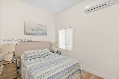 830 SE 14th Street Fort Lauderdale FL 33316
