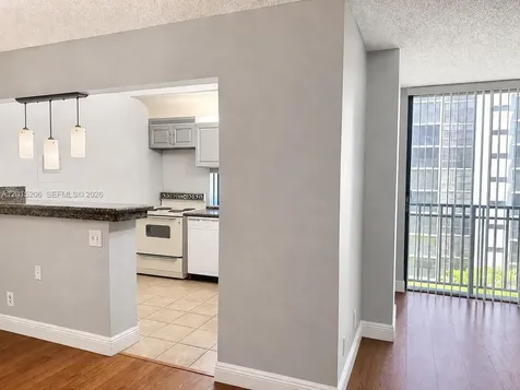17011 N Bay Road Sunny Isles Beach FL 33160