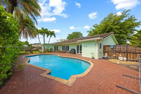 21141 NE 21st Court Miami FL 33179
