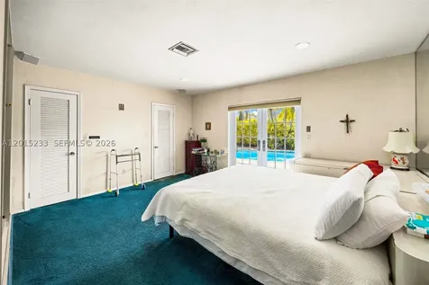 21141 NE 21st Court Miami FL 33179