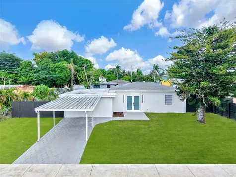 12621 NW 22nd Court Miami FL 33167