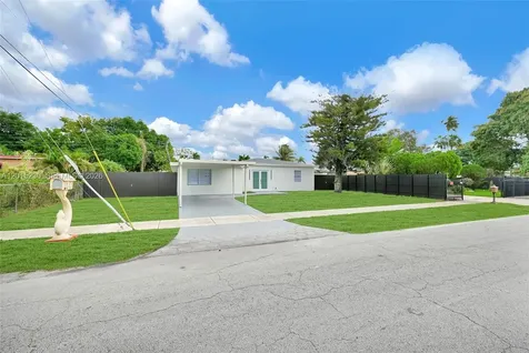 12621 NW 22nd Court Miami FL 33167