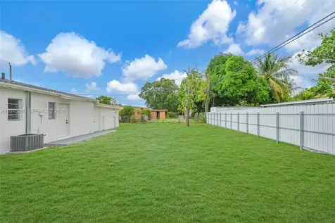 12621 NW 22nd Court Miami FL 33167