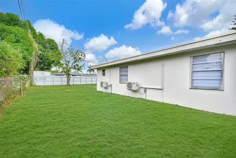 12621 NW 22nd Court Miami FL 33167