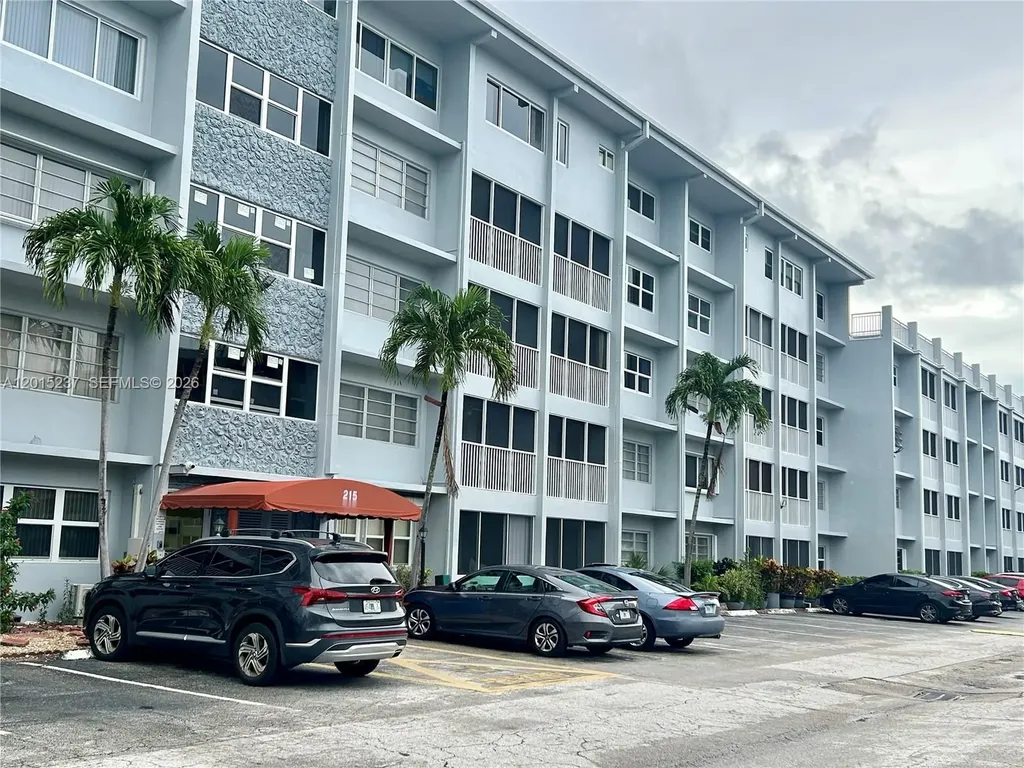 215 SE 3rd Avenue Hallandale Beach FL 33009