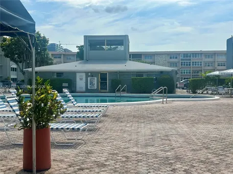 215 SE 3rd Avenue Hallandale Beach FL 33009